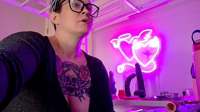 quinnmariexo online show from 02.17.26