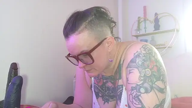 quinnmariexo online show from 03.20.26