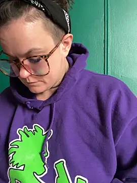 quinnmariexo online show from 04.20.26