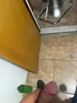 Snapshot of Luizcalado20 chatting on 03.08.25 Luizcalado20 online show from 03.08.25