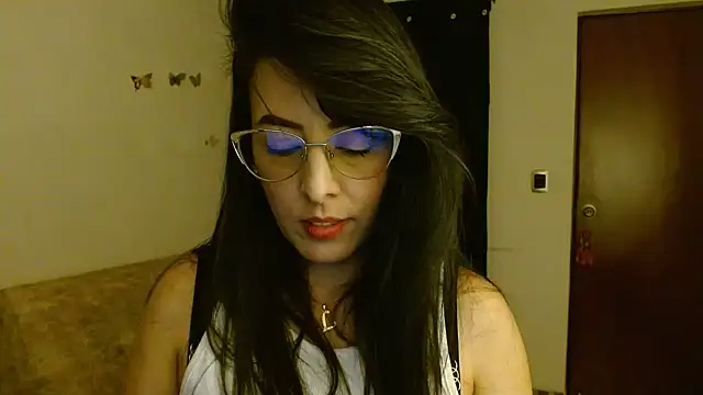 Snapshot of ella_peck chatting on 06.09.26 ella peck online show from 06.09.26