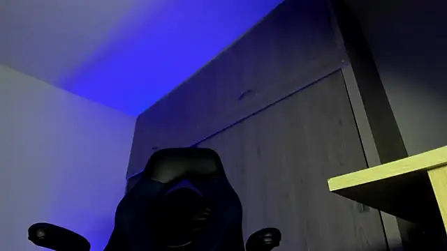 male pussy online show from 11.04.25