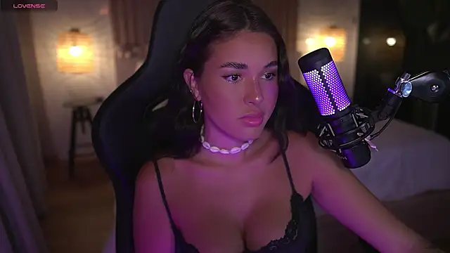 Lizhush  online show from 01.08.25