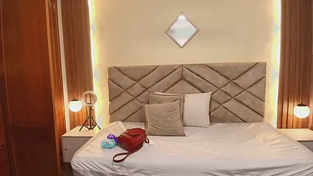 Raquel jones online show from 03.21.26