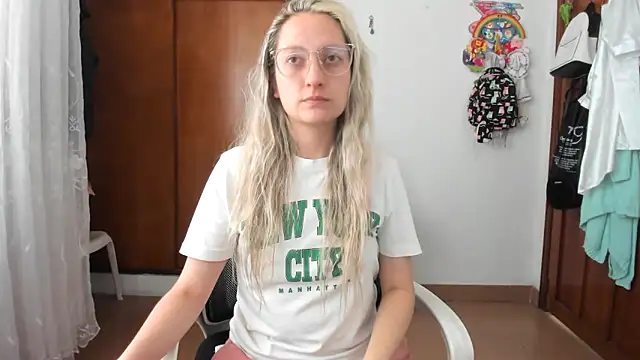 Adele johnsonn1 online show from 11.11.25