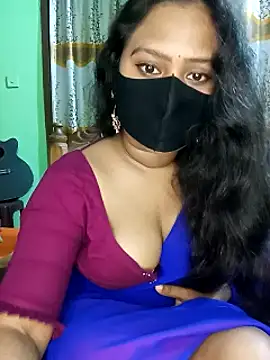 Idhika Paul online show from 01.31.25