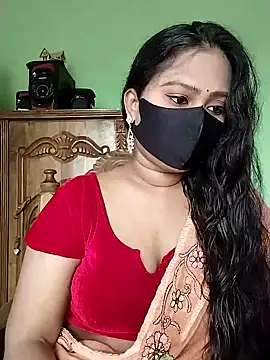 Idhika Paul online show from 02.03.25
