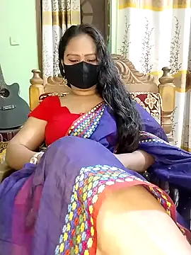 Idhika Paul online show from 02.06.25