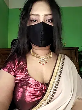 Idhika Paul online show from 03.03.26