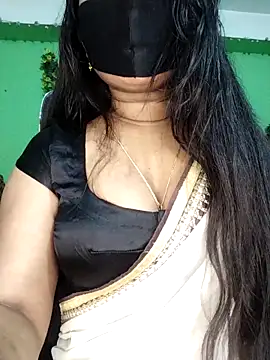 Idhika Paul online show from 03.29.26