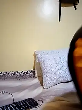 Snapshot of MaskedGQ chatting on 02.07.25 MaskedGQ online show from 02.07.25