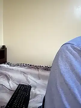 Snapshot of MaskedGQ chatting on 02.17.25 MaskedGQ online show from 02.17.25