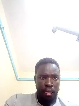 Snapshot of MaskedGQ chatting on 03.01.25 MaskedGQ online show from 03.01.25