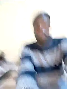 Snapshot of MaskedGQ chatting on 03.04.25 MaskedGQ online show from 03.04.25