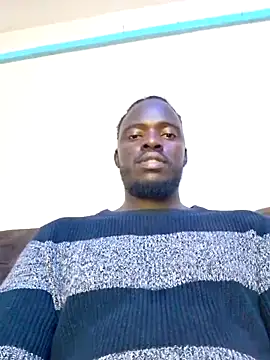 Snapshot of MaskedGQ chatting on 09.10.25 MaskedGQ online show from 09.10.25