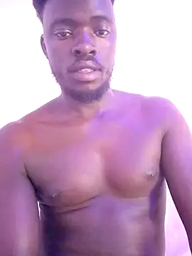 Snapshot of MaskedGQ chatting on 10.08.25 MaskedGQ online show from 10.08.25