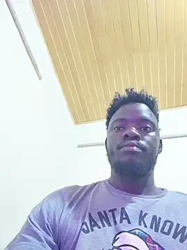 Snapshot of MaskedGQ chatting on 10.18.25 MaskedGQ online show from 10.18.25