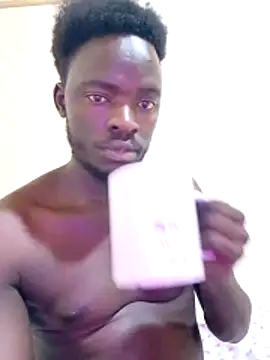 Snapshot of MaskedGQ chatting on 10.29.25 MaskedGQ online show from 10.29.25