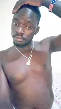 Snapshot of MaskedGQ chatting on 11.08.25 MaskedGQ online show from 11.08.25