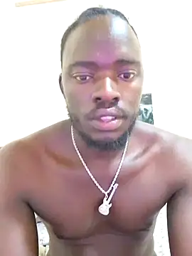 Snapshot of MaskedGQ chatting on 11.22.25 MaskedGQ online show from 11.22.25