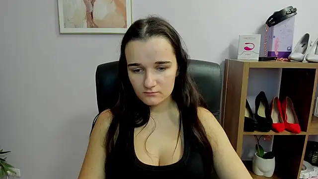 Snapshot of KateDelight chatting on 11.08.25 KateDelight online show from 11.08.25