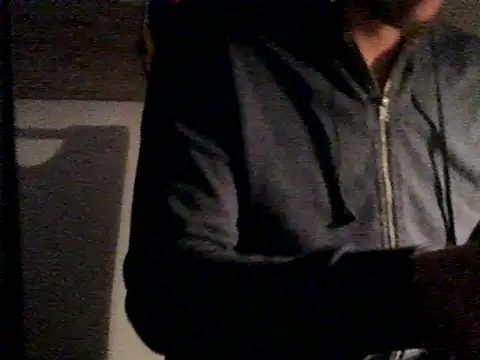 Snapshot of prcalek19 chatting on 10.17.25 prcalek19 online show from 10.17.25