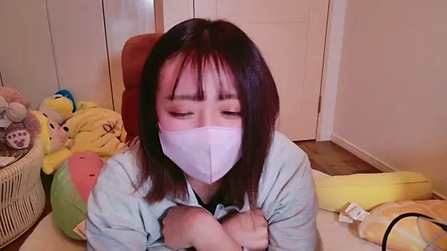 Snapshot of ayu_yu_xo chatting on 01.06.25 ayu yu xo online show from 01.06.25