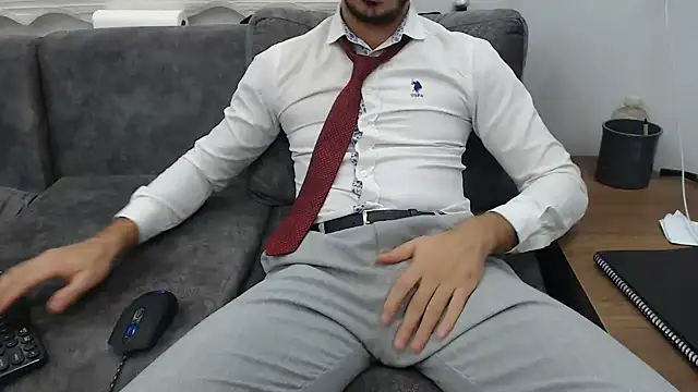 Naughtb0y online show from 12.22.24