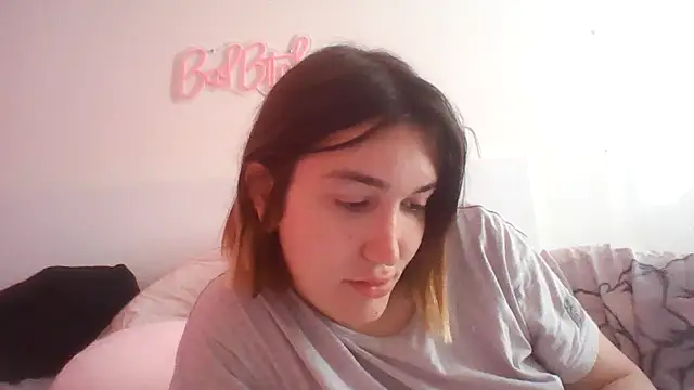 Icy  Diamond online show from 04.20.26