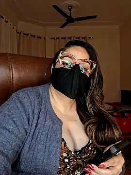 Snapshot of SEXY-Sardarni chatting on 01.08.25 SEXY-Sardarni online show from 01.08.25