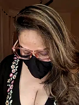 Snapshot of SEXY-Sardarni chatting on 02.27.25 SEXY-Sardarni online show from 02.27.25