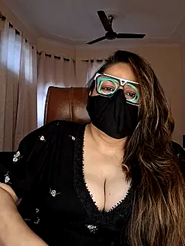 Snapshot of SEXY-Sardarni chatting on 03.13.25 SEXY-Sardarni online show from 03.13.25