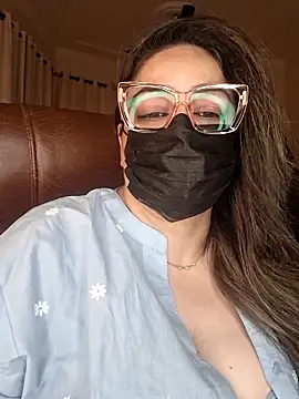 Snapshot of SEXY-Sardarni chatting on 09.20.25 SEXY-Sardarni online show from 09.20.25