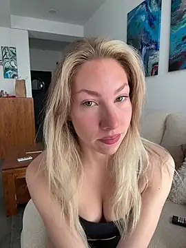 LuisaBecker online show from 02.01.26