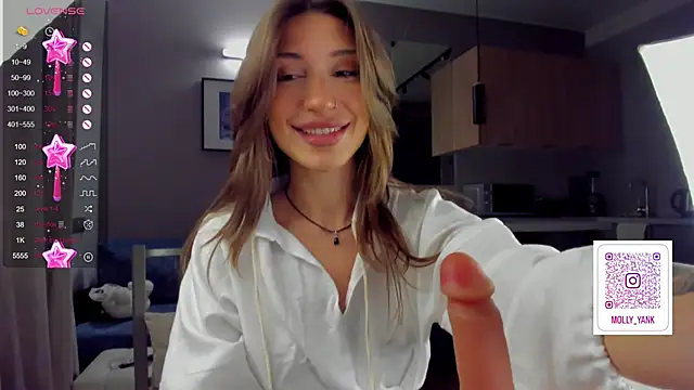 mollyyank online show from 12.17.24