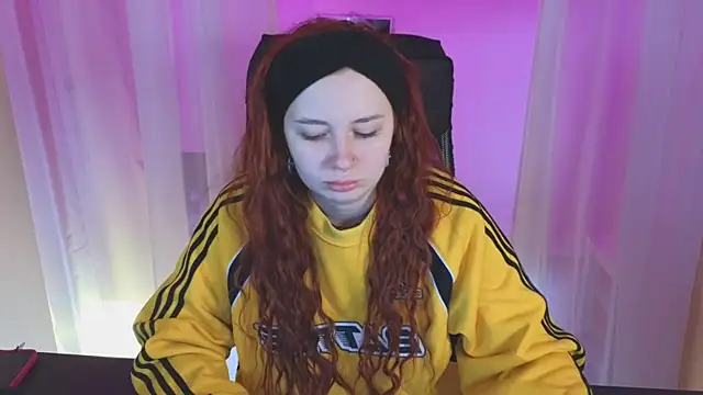 carolina elf online show from 01.14.25