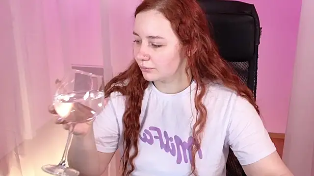 carolina elf online show from 01.19.25