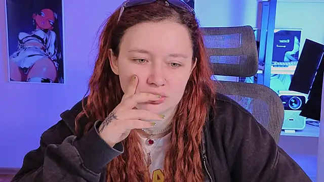 carolina elf online show from 11.18.25