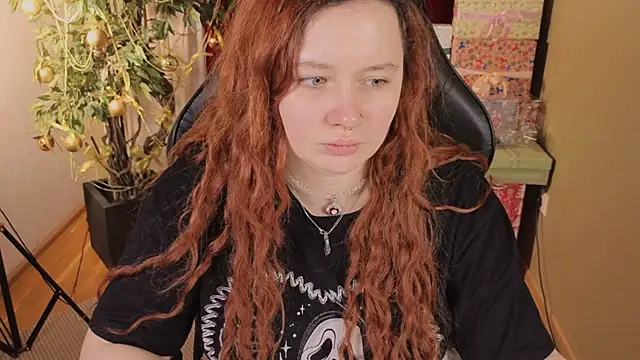 carolina elf online show from 12.23.25