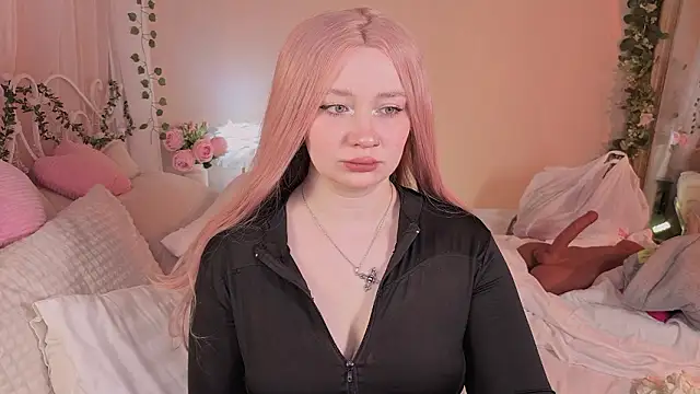 carolina elf online show from 03.24.26