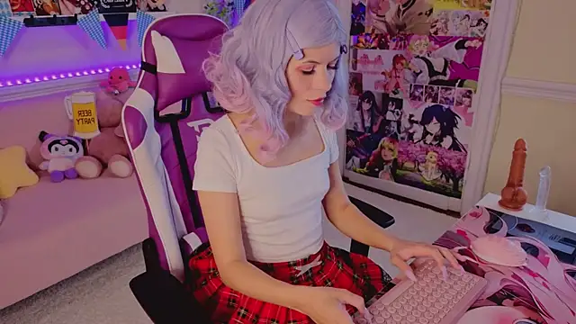 Snapshot of Katya_Zaitseva chatting on 09.23.25 Katya Zaitseva online show from 09.23.25