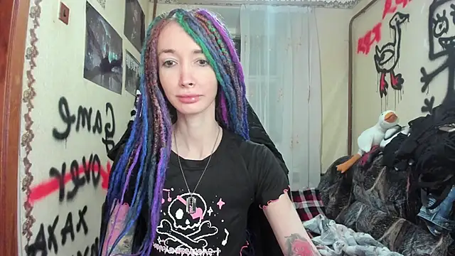 Roxy Silver online show from 01.14.25