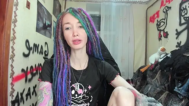 Roxy Silver online show from 01.14.25