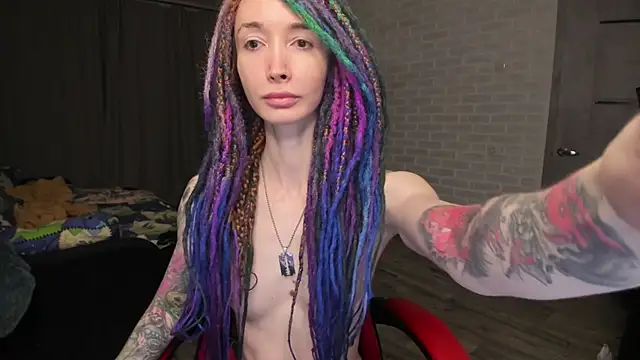 Roxy Silver online show from 01.31.25