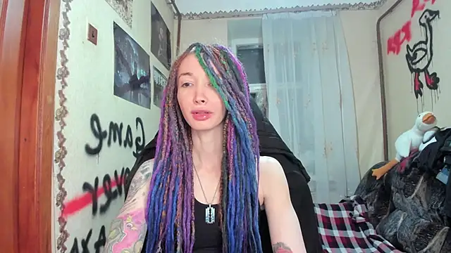 Roxy Silver online show from 02.07.25