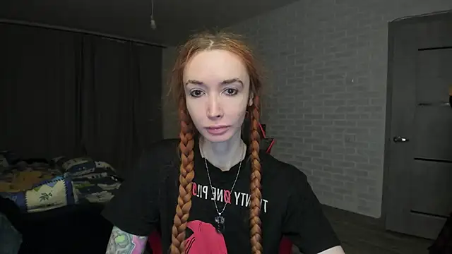 Roxy Silver online show from 02.21.25