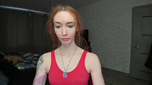 Roxy Silver online show from 02.25.25