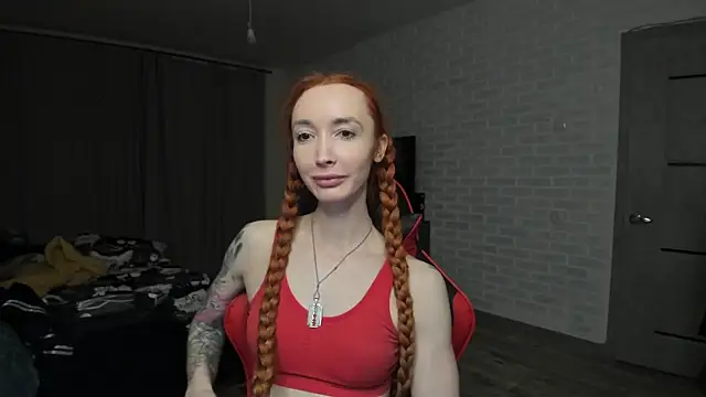 Roxy Silver online show from 03.14.25