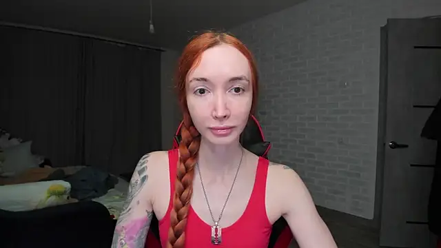 Roxy Silver online show from 12.15.25