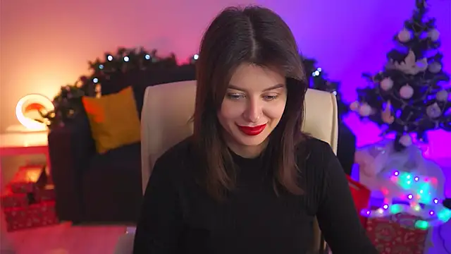 Snapshot of NicoleMun chatting on 12.07.24 NicoleMun online show from 12.07.24